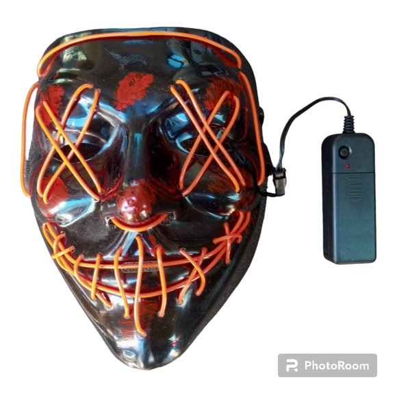 Halloween mask - Picture 1 of 1